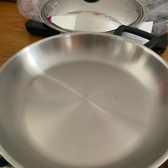 Royal Pressty - Picture 2 of 3